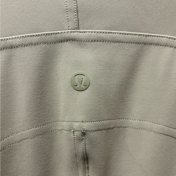 Lululemon InStill Jacket - Picture 4 of 4